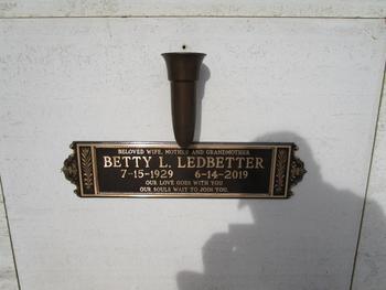 Ledbetter, Betty Lee gravesite