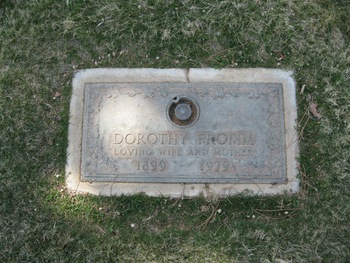 Fromm, Dorothy gravesite