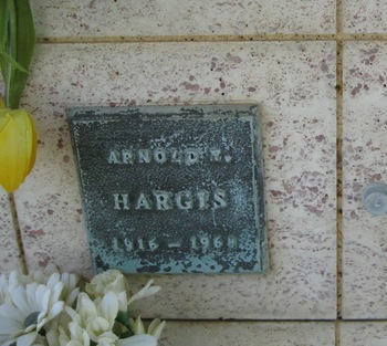 Hargis,   Arnold Elden gravesite