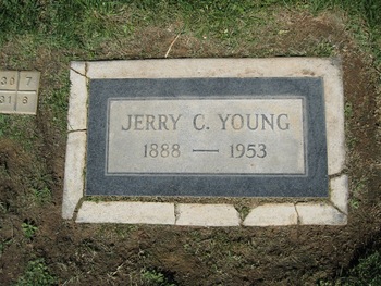 Young, Jerry Cherry gravesite