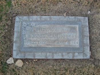 Hodges,   Bonnie Jean gravesite