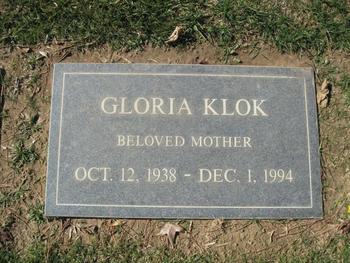 Klok, Gloria Lee gravesite