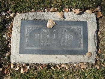 Flory,   Della Jeanette gravesite