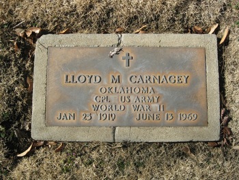 Carnagey,   Lloyd Myrth gravesite