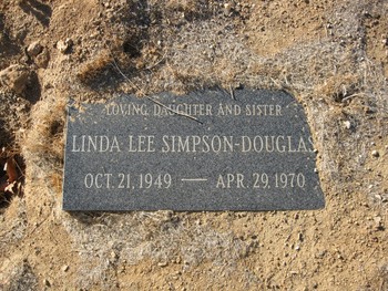 Simpson-Douglas, Linda Lee gravesite